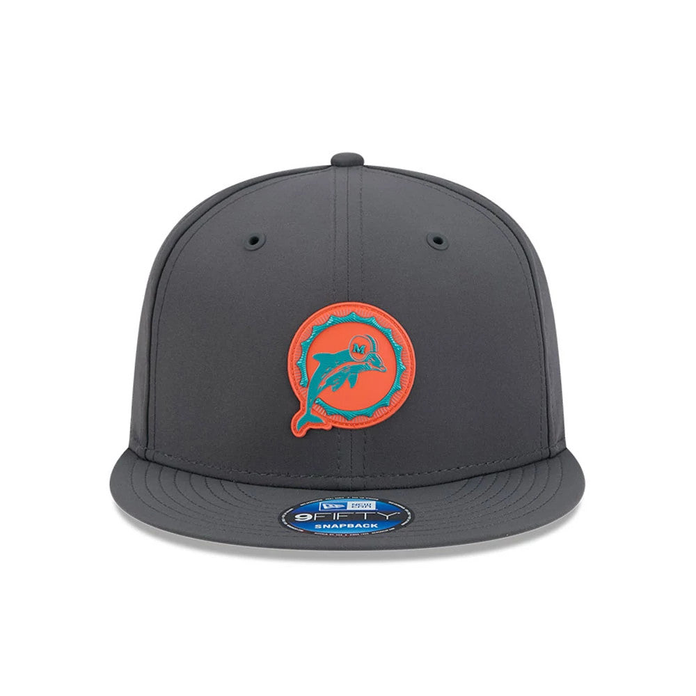 Pictured is this NFL Sideline 2026 Miami Dolphins 9FIFTY Snapback cap in charcoal. 3
