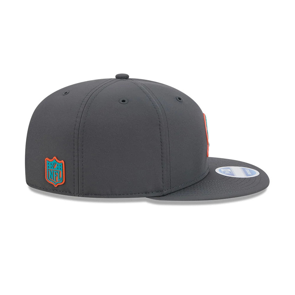 Pictured is this NFL Sideline 2026 Miami Dolphins 9FIFTY Snapback cap in charcoal. 7