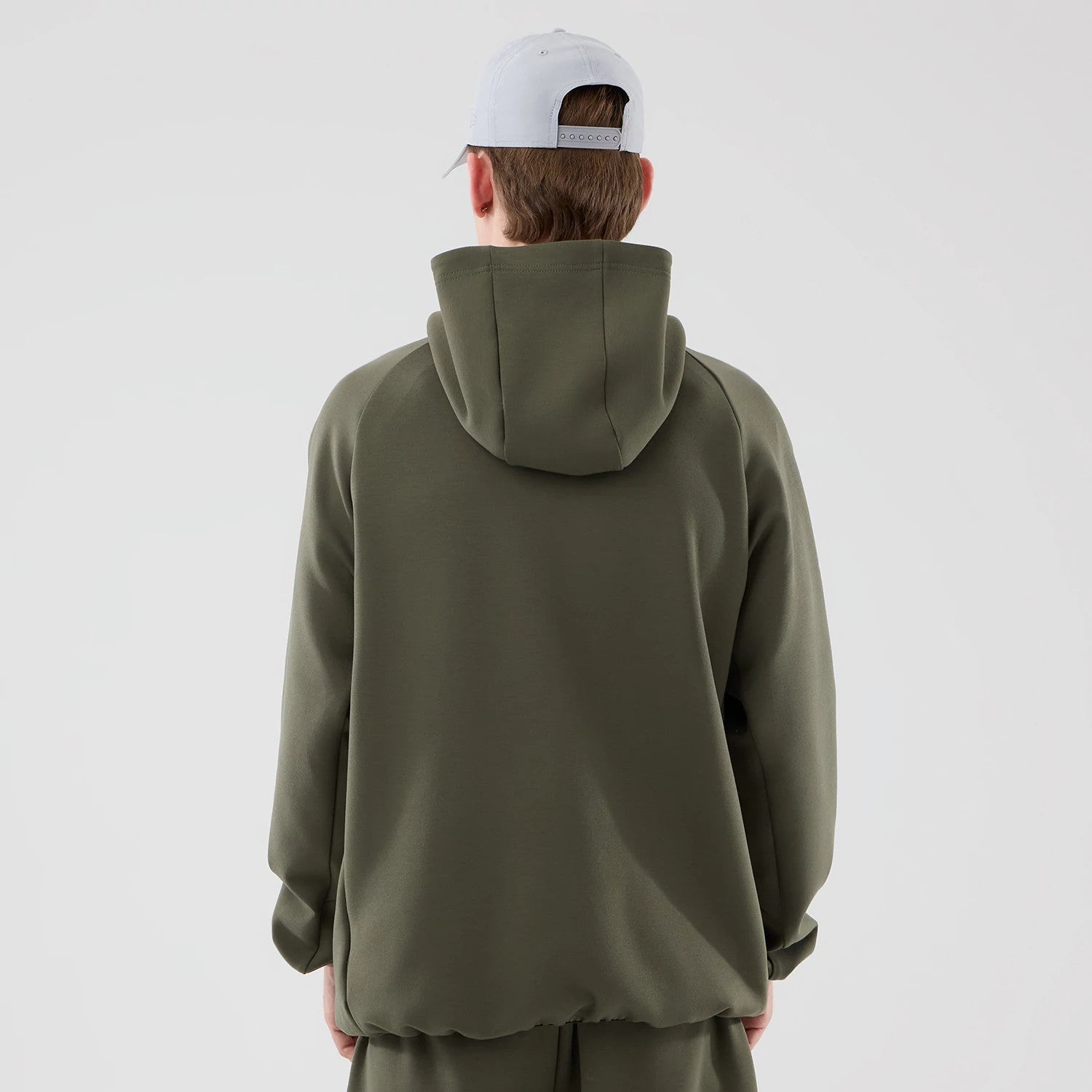 The model is wearing this MLB Core Plus New York Yankees Full Zip Hoodie in green. 2