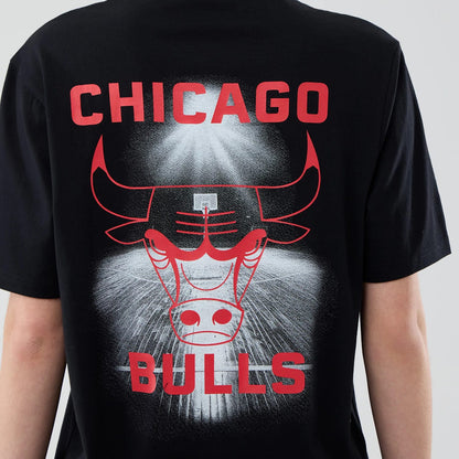 The model is wearing this NBA Court Graphic Chicago Bulls T-Shirt in black. 4
