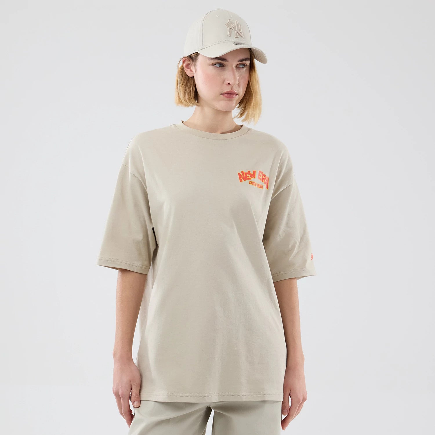 New Era Food Graphic Light Beige Oversized T-Shirt | NEC EU