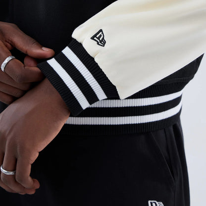 The model is wearing this MLB Jersey Bomber LA Dodgers Jacket in black. 7