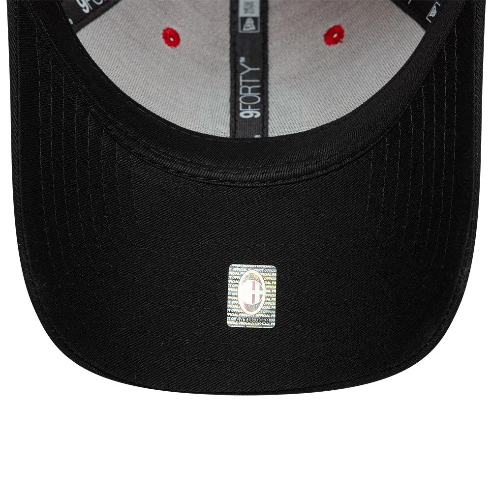 Pictured is this AC Milan Contrast 9FORTY cap in red & black. 5