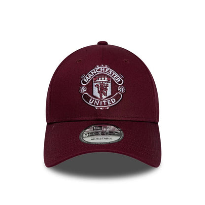 Pictured is this Manchester United FC 9FORTY cap in dark red. 2