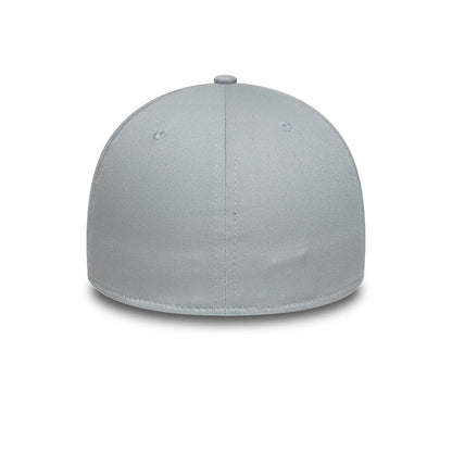 Pictured is this Manchester United FC 39THIRTY Stretch Fit cap in grey. 4