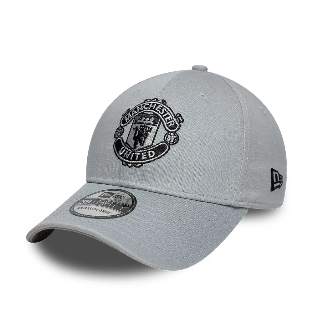 Pictured is this Manchester United FC 39THIRTY Stretch Fit cap in grey. 1