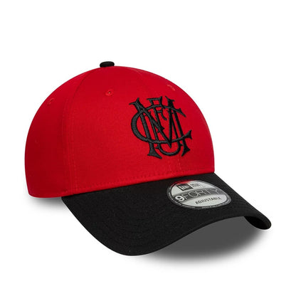 Pictured is this Manchester United FC Contrast 9FORTY cap in red & black. 3