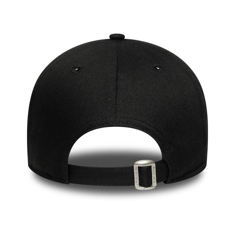 Pictured is this VR46 wordmark 9FORTY cap in black. 4