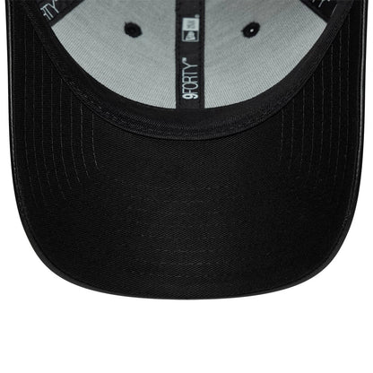 Pictured is this AC Milan PU 9FORTY cap in black. 5
