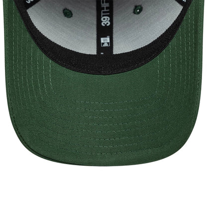 Pictured is this Newcastle United FC 39THIRTY Stretch Fit cap in dark green. 5