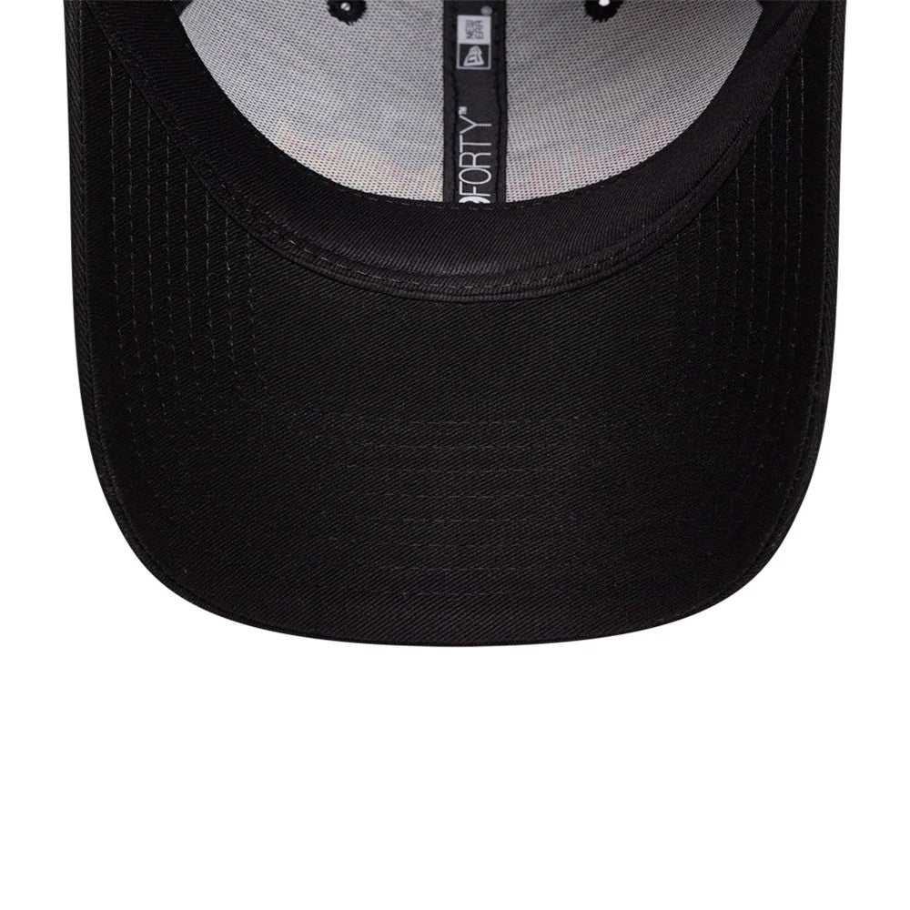 Pictured is this Red Bull Racing Core 9FORTY cap in black. 5