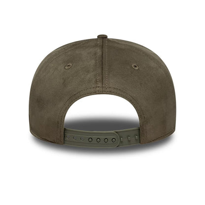 Pictured is this VR46 Flawless 9SEVENTY Stretch Snap cap in green. 5
