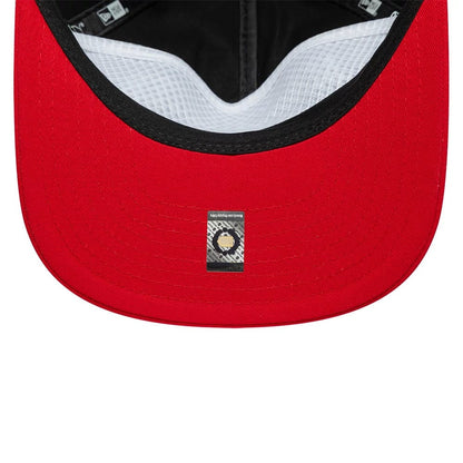 Pictured is this Manchester United FC Keano 19TWENTY cap in black. 5