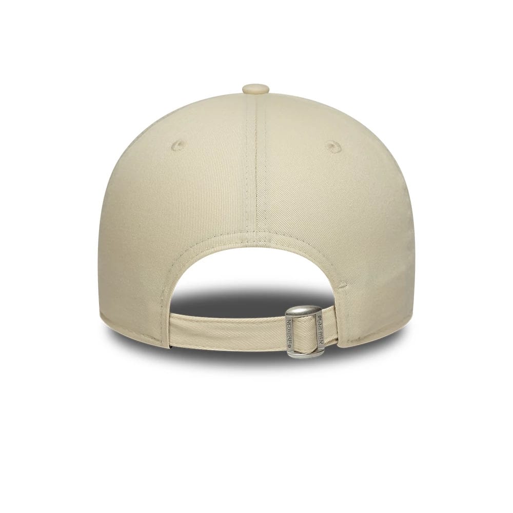 Pictured is this Ducati Motor Core 9FORTY cap in cream. 4