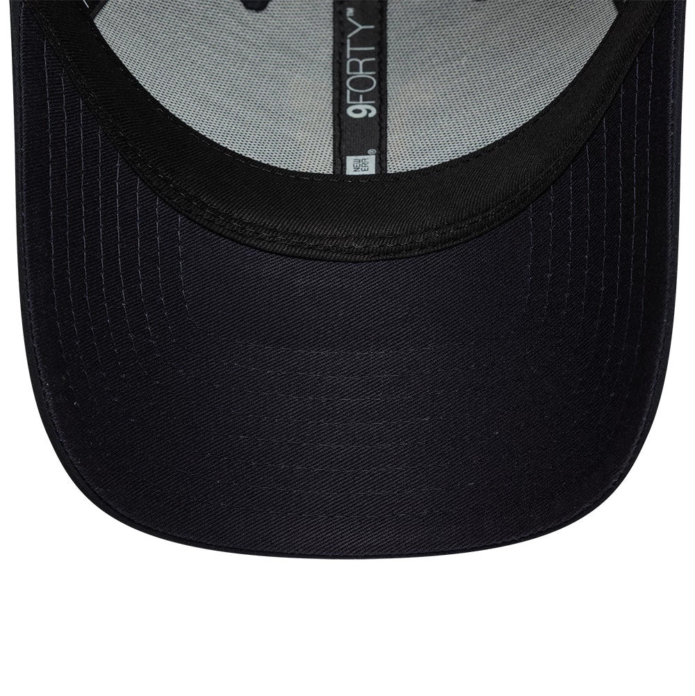 Pictured is this Manchester United FC Gold 9FORTY cap in navy. 5