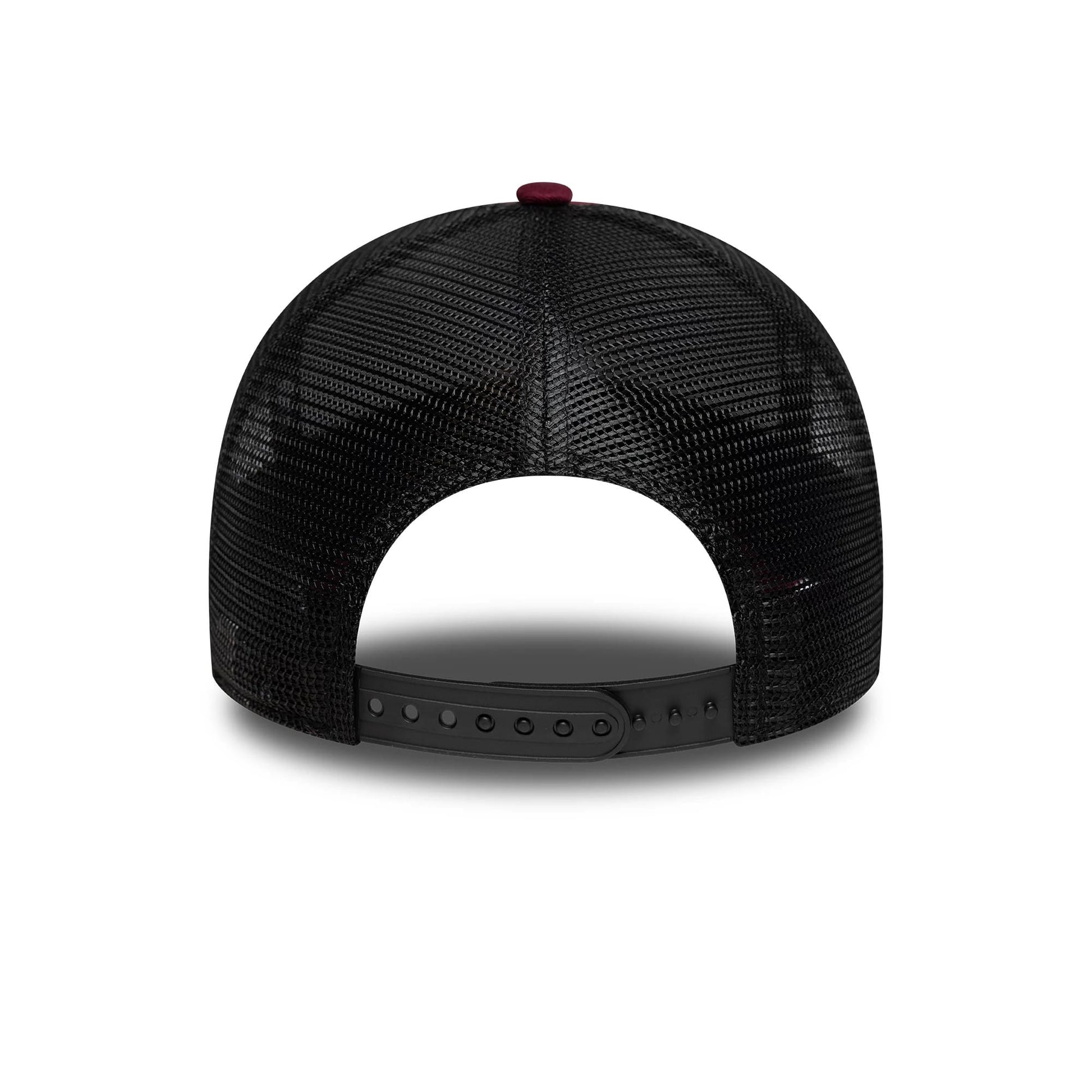 Pictured is this Visa Cash App Racing Bulls 9FORTY E-Frame Trucker cap in dark red. 4