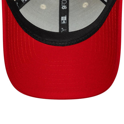 Pictured is this Youth Manchester United FC Contrast 9FORTY cap in cream. 5