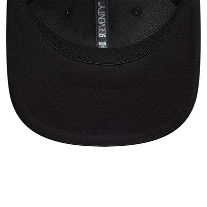 Pictured is this Rugby Club Toulon Lily 9SEVENTY Stretch Snap cap in black. 6