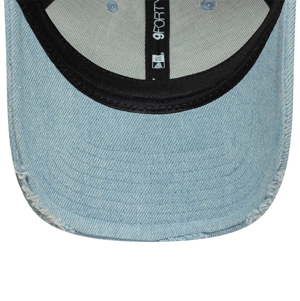 Pictured is this Visa Cash App Racing Bulls Denim 9FORTY cap in open blue. 5