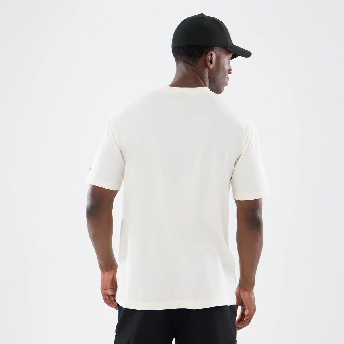 The model is wearing this NFL Sport Classic Denver Broncos T-Shirt in Cream. 2