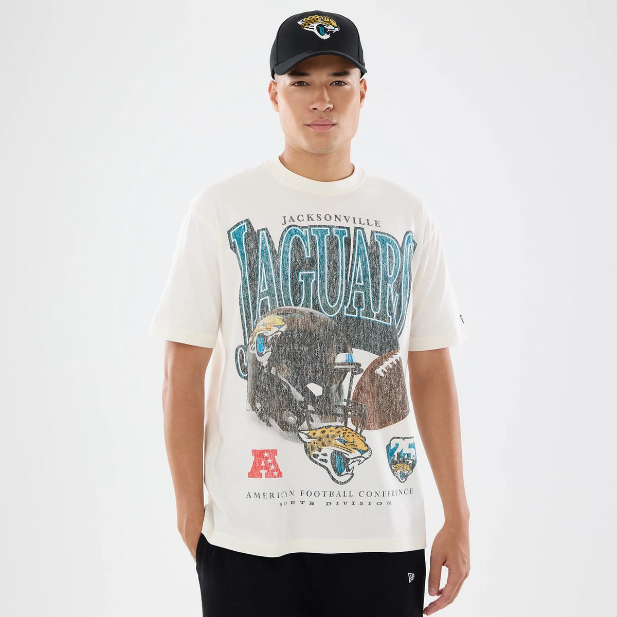 The model is wearing this NFL Sport Classic Jacksonville Jaguars T-Shirt in Cream. 1