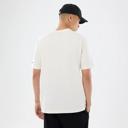 The model is wearing this NFL Sport Classic Jacksonville Jaguars T-Shirt in Cream. 2