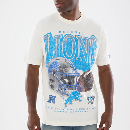 The model is wearing this NFL Sport Classic Detroit Lions T-Shirt in cream. 4