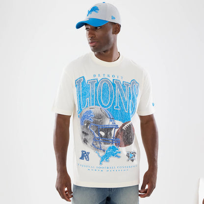 The model is wearing this NFL Sport Classic Detroit Lions T-Shirt in cream. 1