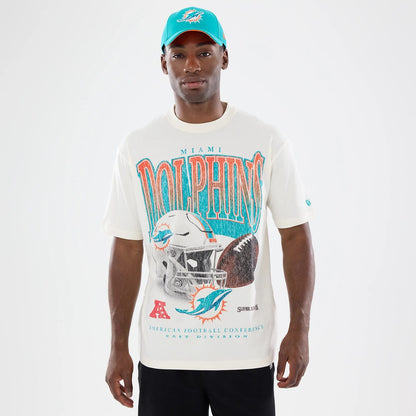 The model is wearing this NFL Sport Classic Miami Dolphins T-Shirt in cream. 1