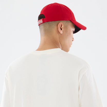 The model is wearing this NFL Sport Classic San Francisco 49ers T-Shirt in cream. 7