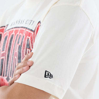 The model is wearing this NFL Sport Classic Kansas City Chiefs T-Shirt in cream. 5