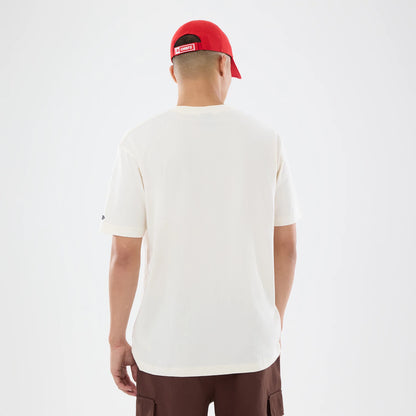 The model is wearing this NFL Sport Classic Kansas City Chiefs T-Shirt in cream. 2