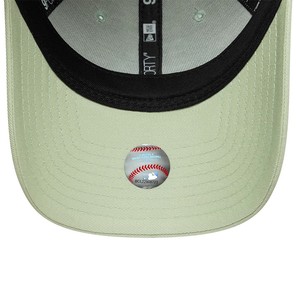 Pictured is this Womens MLB League Essential LA Dodgers 9FORTY cap in pastel green. 5