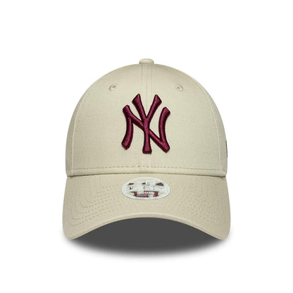 Pictured is this Womens MLB League Essential New York Yankees 9FORTY cap in cream. 2