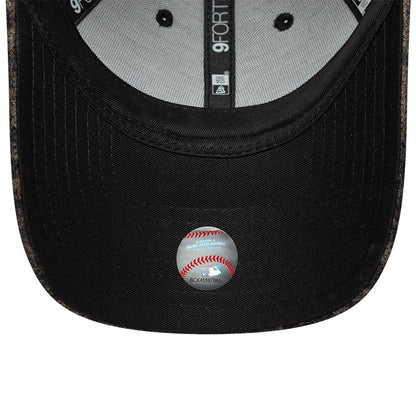 Pictured is this Womens MLB Cosy Leopard LA Dodgers 9FORTY cap in black. 5