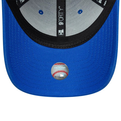 Pictured is this MLB Team Outline New York Yankees 9FORTY cap in bright blue. 5