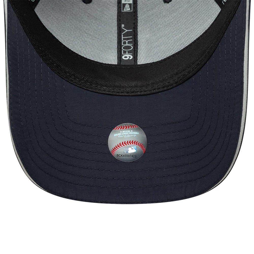 Pictured is this MLB Recycled LA Dodgers 9FORTY cap in navy. 5