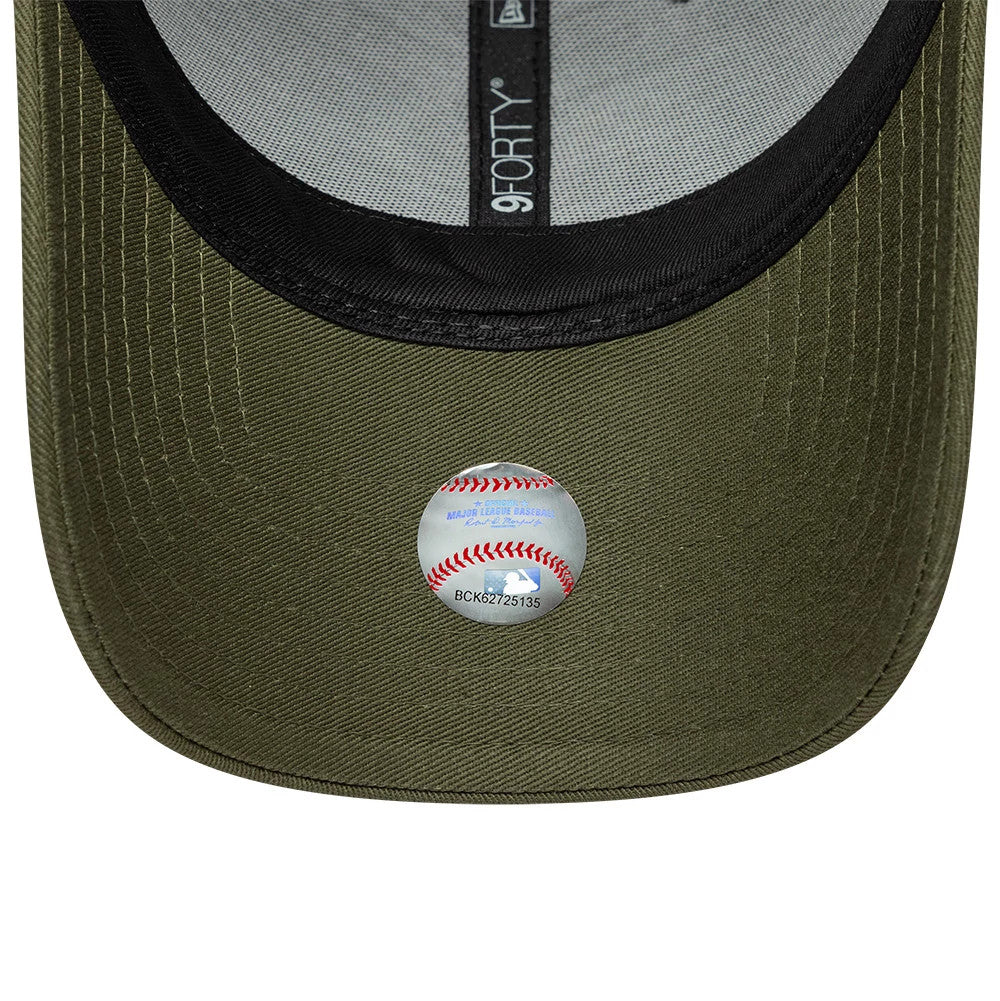 Pictured is this MLB Outline Camo New York Yankees 9FORTY cap in green. 5