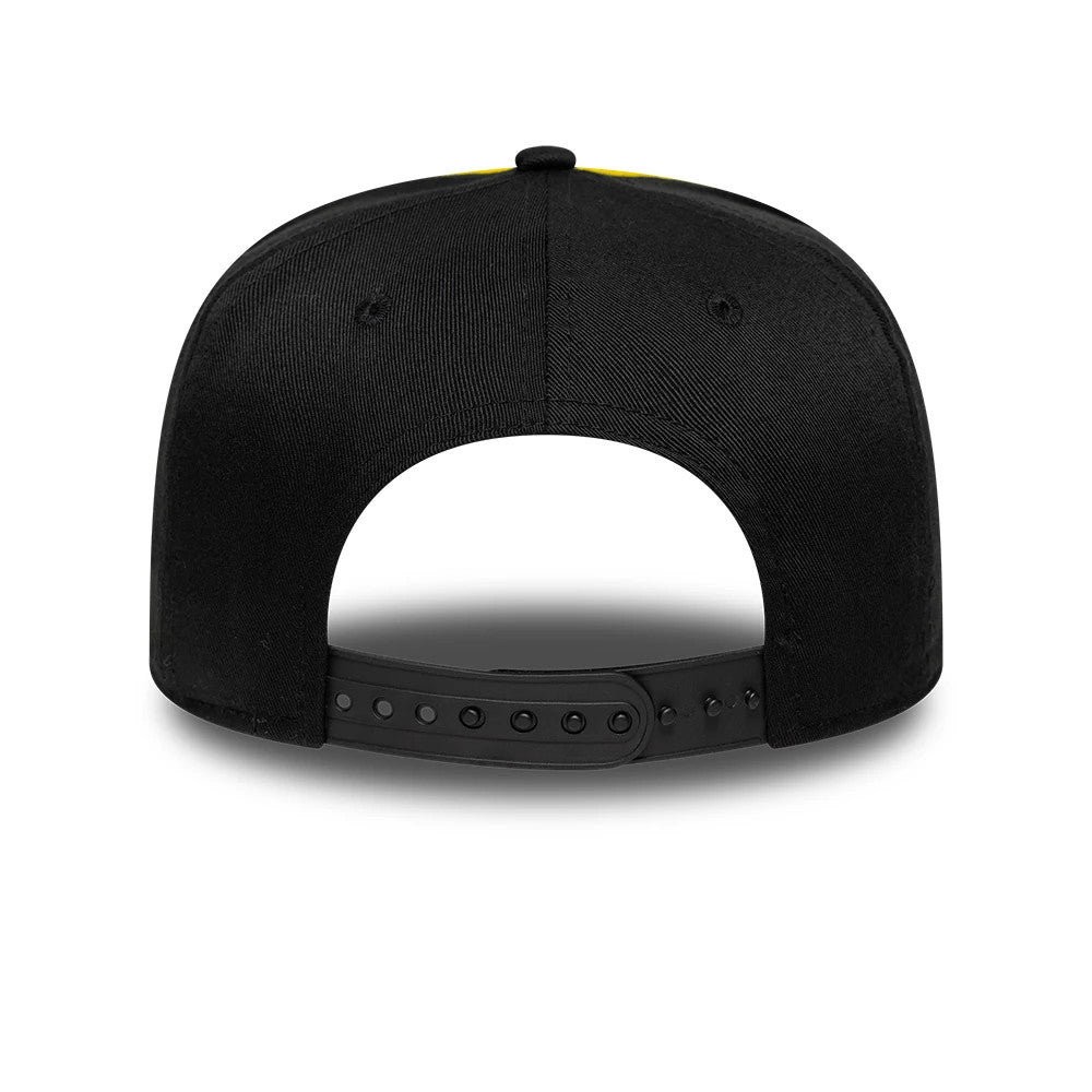 Pictured is this Youth DC Batman 9FIFTY Snapback cap in black. 5