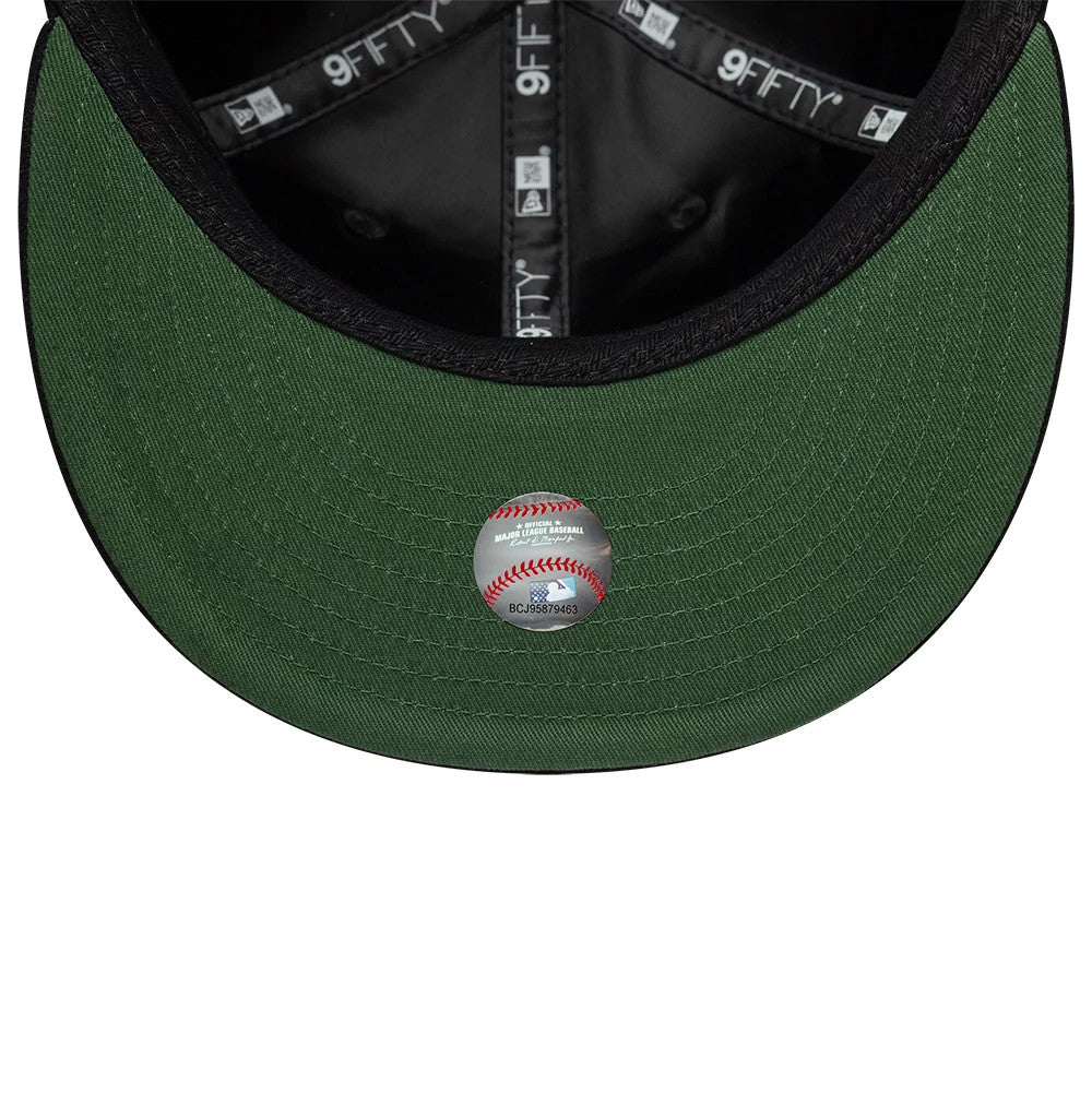 Pictured is this MLB Heritage Atlanta Braves Retro Crown 9FIFTY cap in black. 2