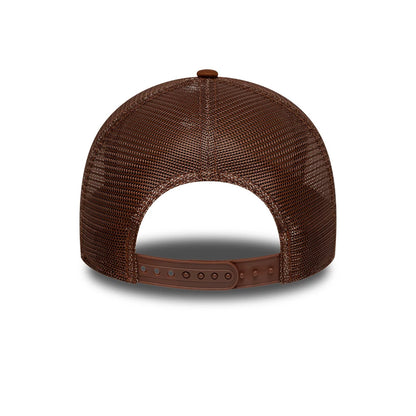 Pictured is this MLB Outline New York Yankees 9FORTY E-Frame Trucker cap in brown. 4