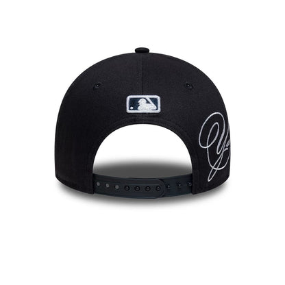 Pictured is this MLB Side Script New York Yankees 9FORTY M-Crown cap in navy. 5