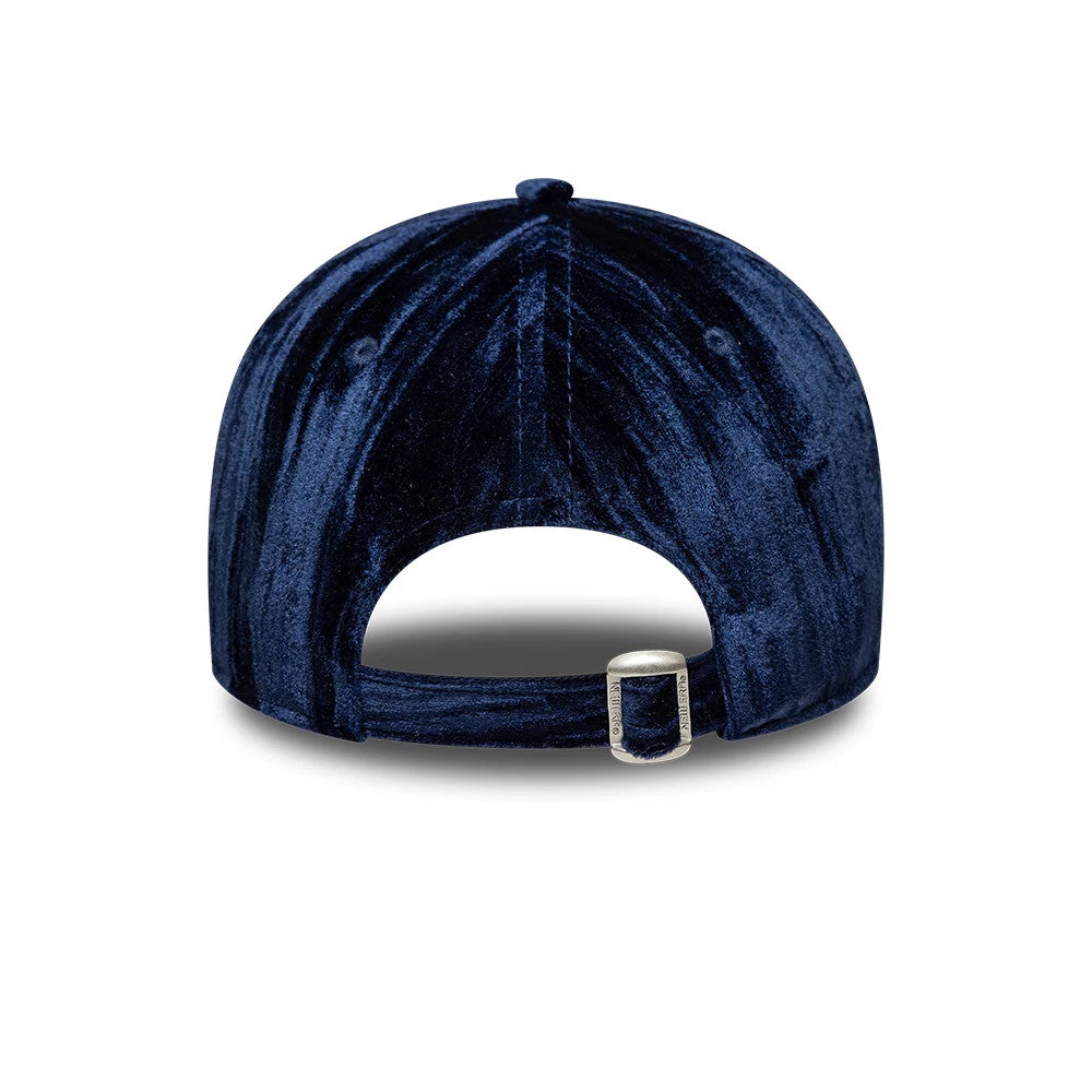 Pictured is this Womens MLB Velour LA Dodgers 9TWENTY cap in navy. 4