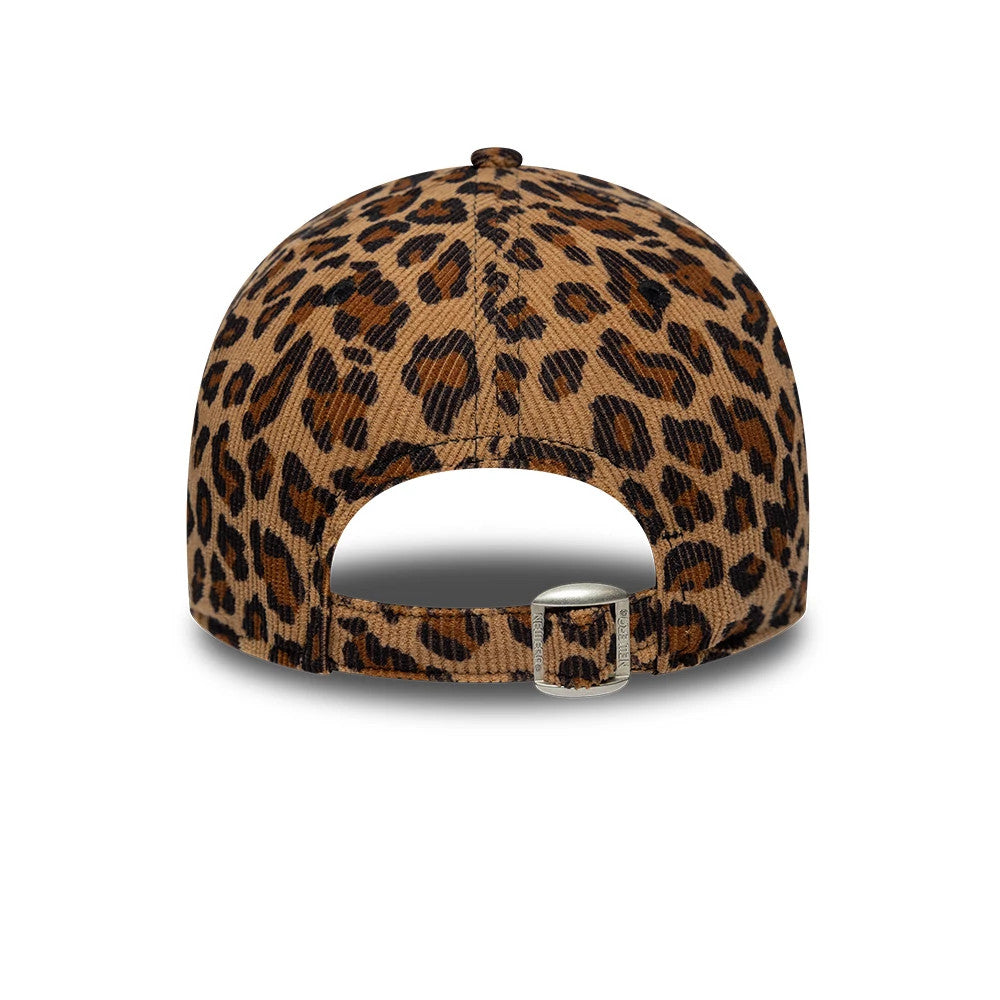 Pictured is this Youth MLB Leopard Cord New York Yankees 9FORTY cap in beige. 4