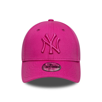 Pictured is this Youth MLB League Essential New York Yankees 9FORTY cap in bright pink. 2