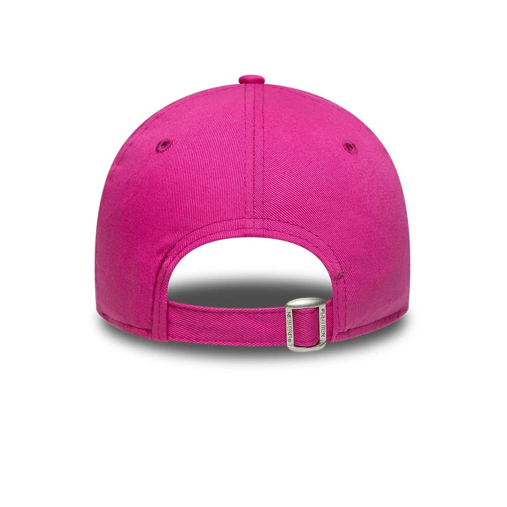 Pictured is this Youth MLB League Essential New York Yankees 9FORTY cap in bright pink. 4