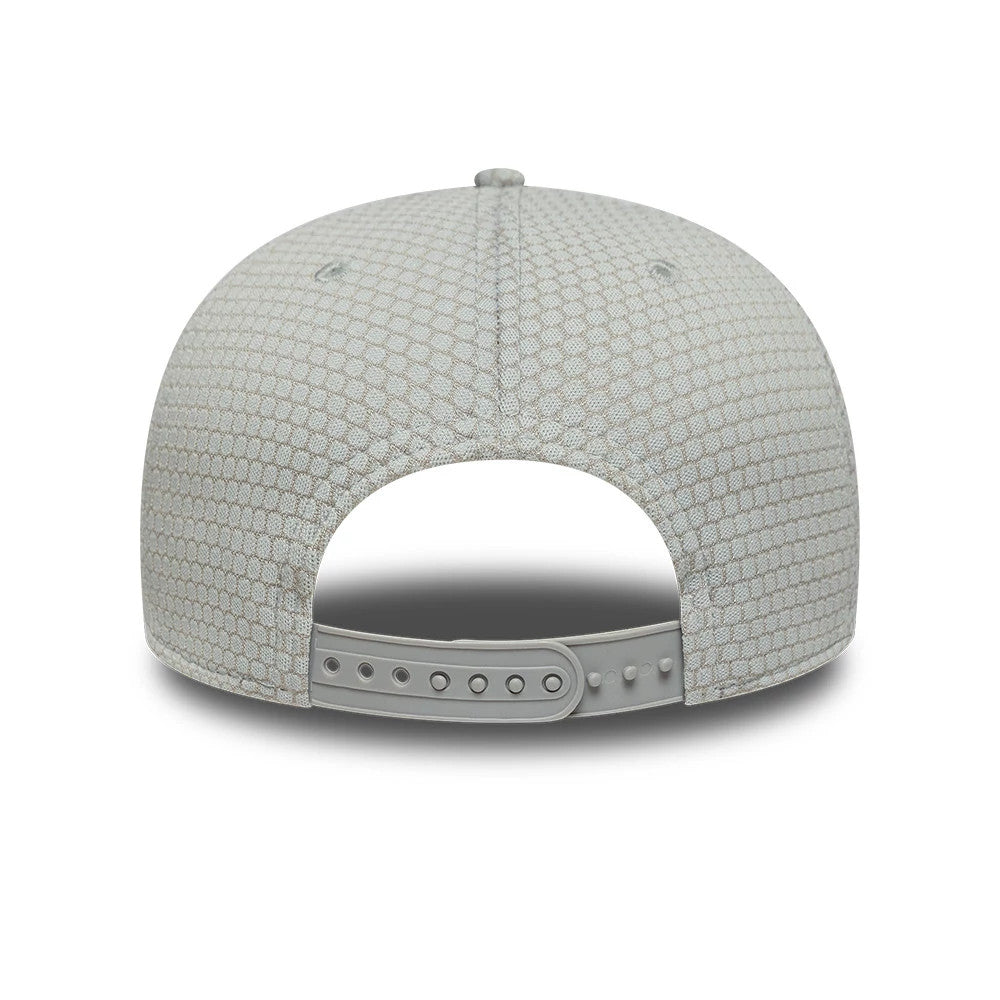 Pictured is this MLB Flawless Mesh New York Yankees 9SEVENTY Stretch Snap cap in grey. 4