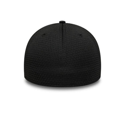 Pictured is this MLB Stretch Mesh New York Yankees 39THIRTY Stretch Fit cap in black. 4