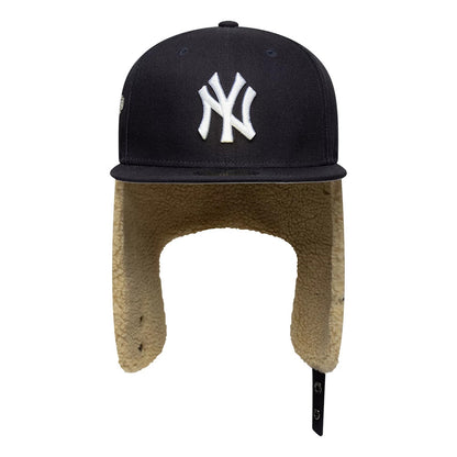 Pictured is this MLB World Series New York Yankees Dogear 59FIFTY Fitted cap in navy. 5