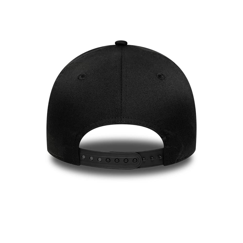 Pictured is this Youth Harry Potter Gryffindor 9FORTY cap in black. 5
